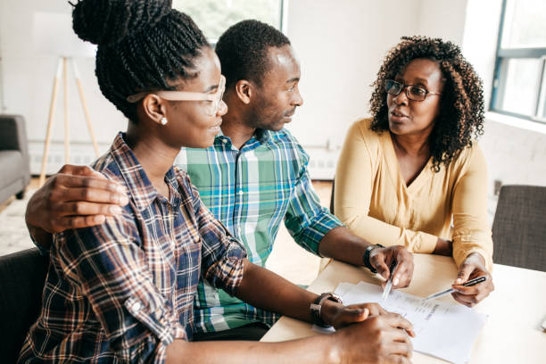  Lakehills, TX Loan Agency Pros